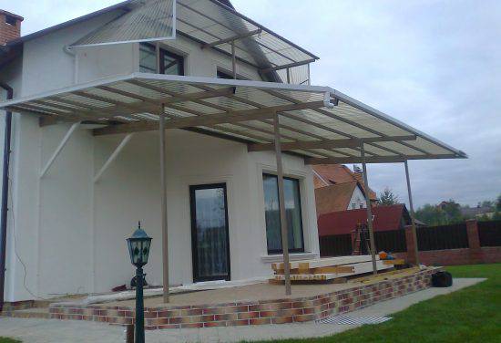 делаем навес из поликарбоната