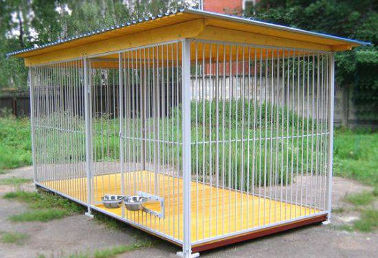 металлический вольер